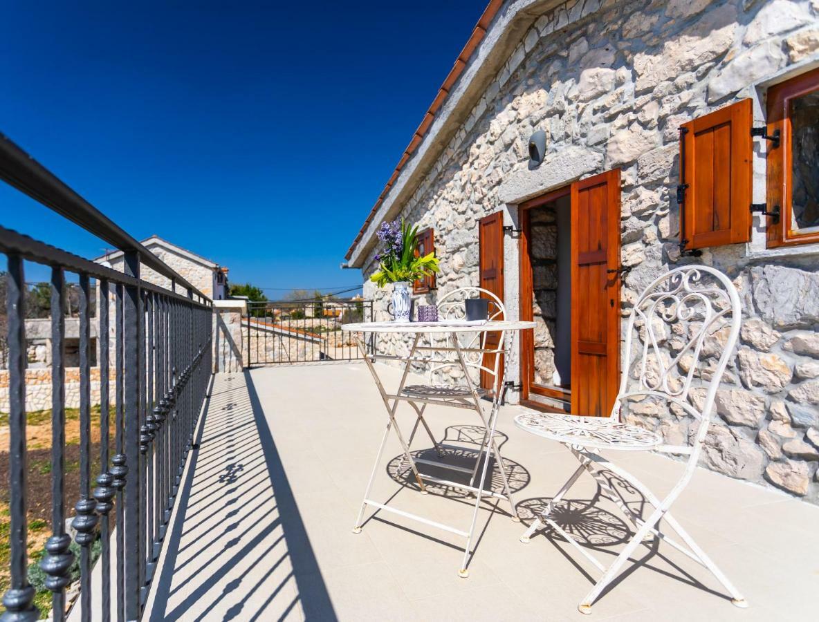 Villa Korina Пинезичи Экстерьер фото