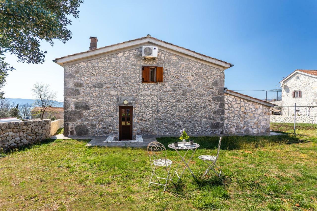Villa Korina Пинезичи Экстерьер фото
