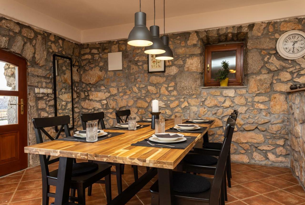 Villa Korina Пинезичи Экстерьер фото